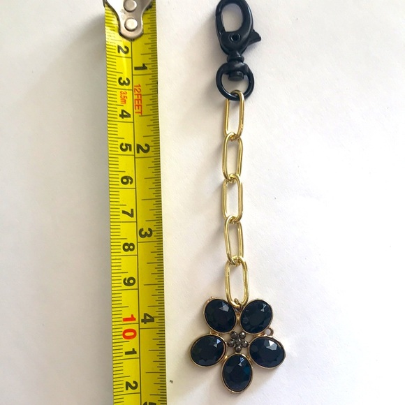 HAND MADE BLING FOR YOUR BAG ZIPPERS or KEYCHAIN SET OF 4 FLORAL THEMED GOLDTONE - Picture 5 of 8